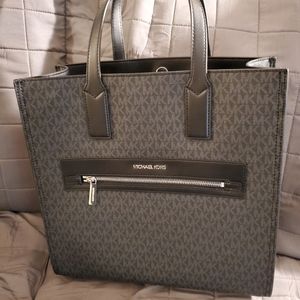 Michael Kors Tote